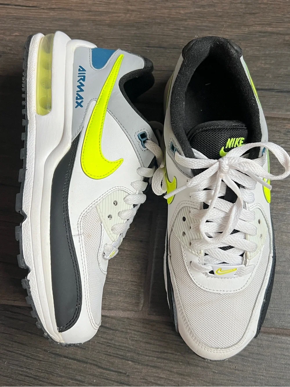 Nike Boy’s White/Black/Volt Air Max Low-Top Sneakers